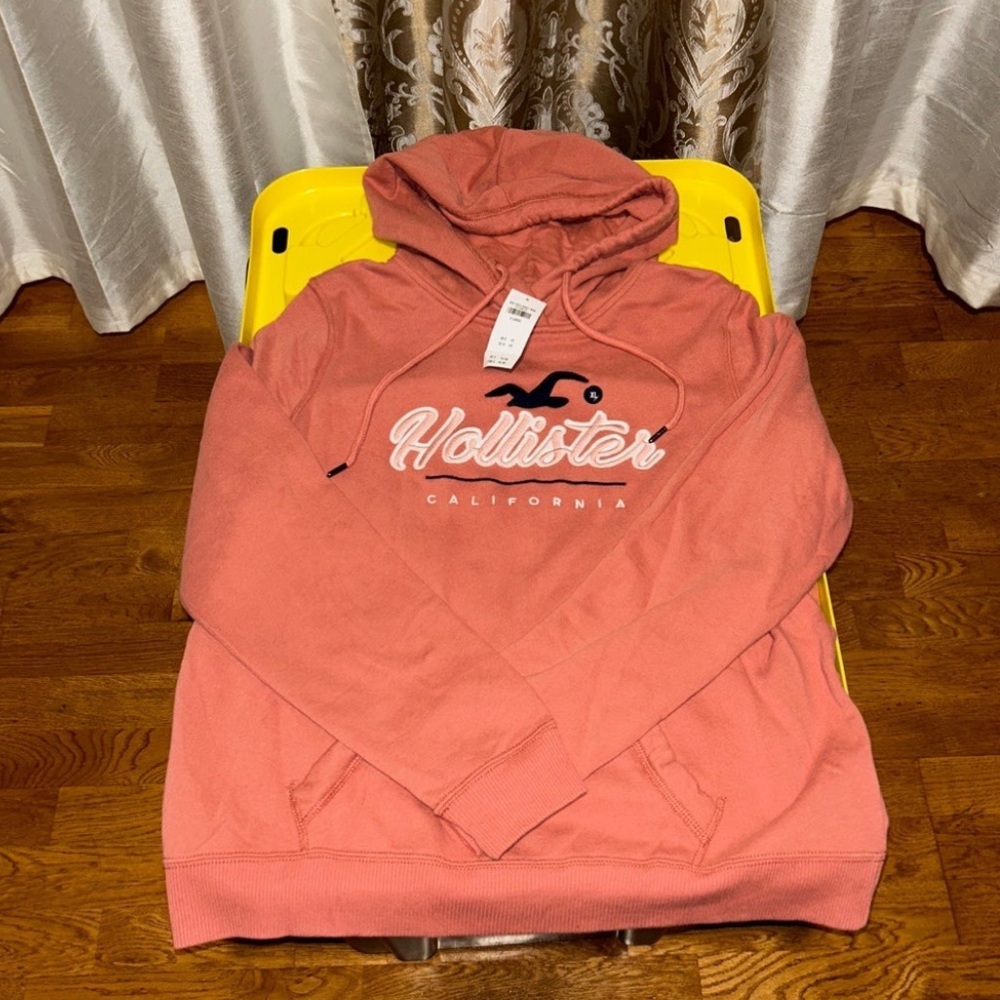 Hollister Hoodie SOLD